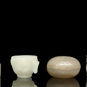 Four small carved jade objects - 2