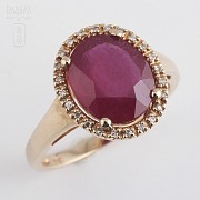 Ring with ruby 3.24cts and diamonds in 18k rose gold
