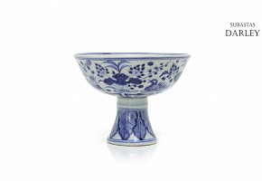 Bowl with foot, blue and white, Yuan style