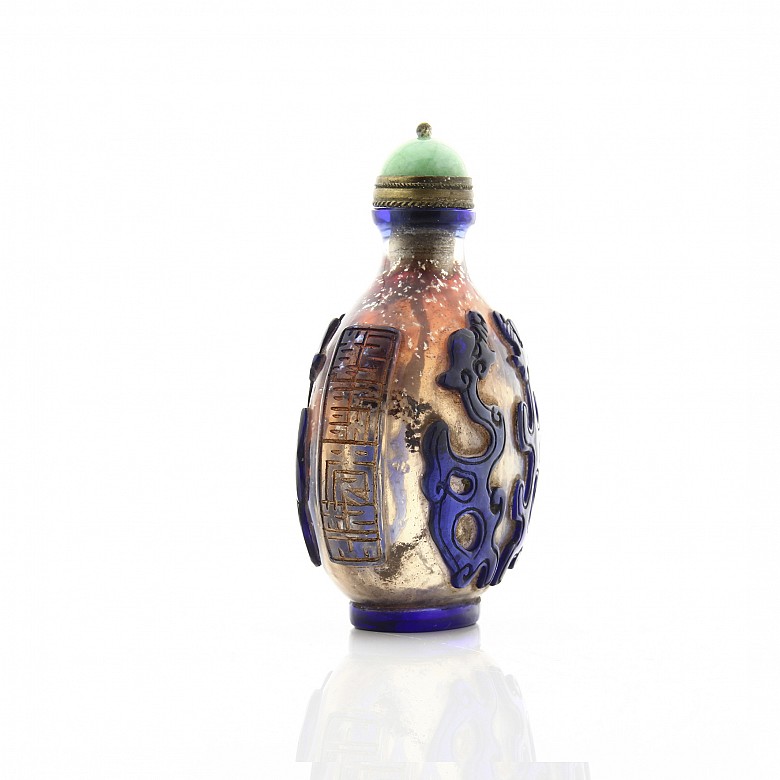 Botella de rapé de cristal de Pekín, dinastía Qing (1644-1912)