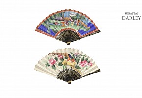 Chinese fan with hand painted paper, 19th century.