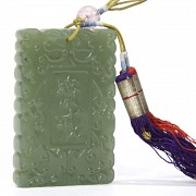 Placa de jade tallada con turmalina, dinastía Qing.