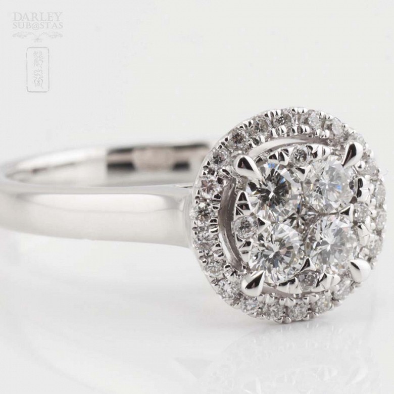 Precioso anillo oro 18k y diamantes
