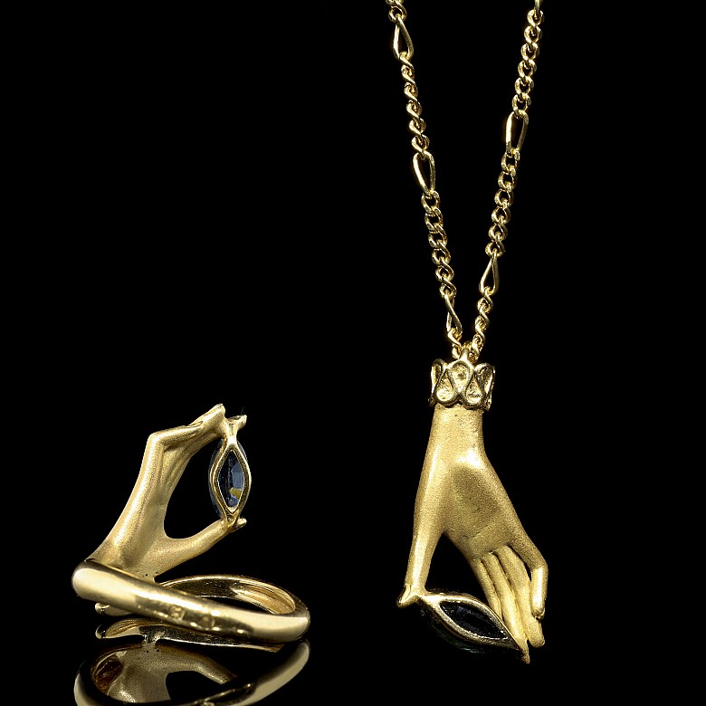 18k yellow gold and sapphire pendant and ring set, Carrera y Carrera