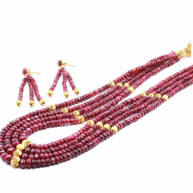 Ruby set in 18k yellow gold.