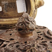 Chinese bronze censer seventeenth century - 6