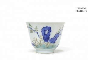 Pequeño cuenco de porcelana esmaltada, Guangxu (1875 - 1908)