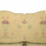 Sofá de dos plazas con tapicería floral, med.S.XX