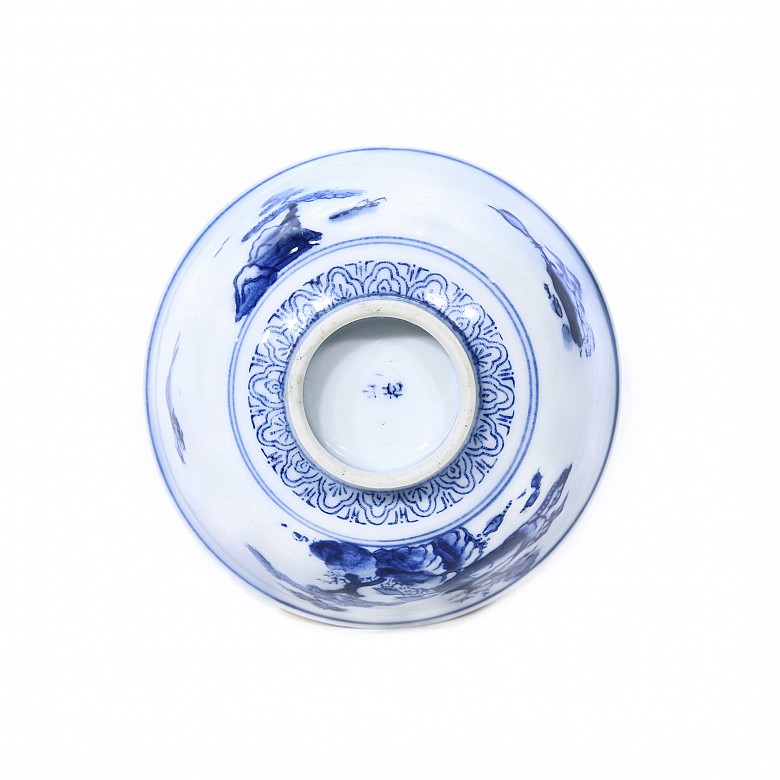 Blue and white bowl, China. 19th-20th century - 3