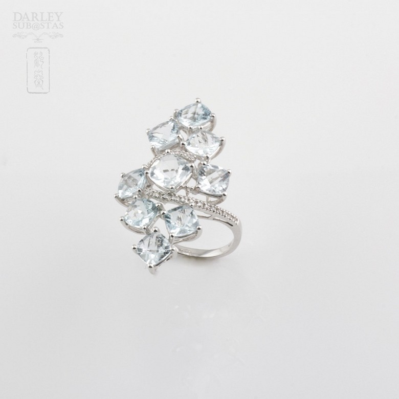 Precioso anillo oro blanco 18k con aguamarina y diamantes - 2