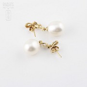 Earrings with natural pearl and diamond in yellow gold 18k - 2