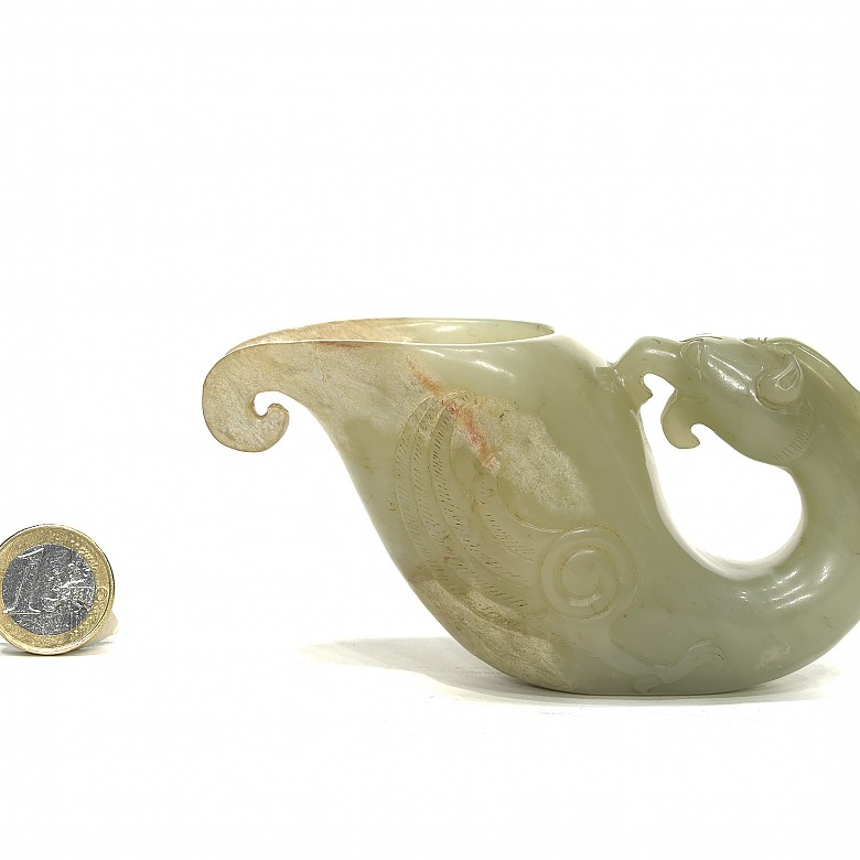 Carved jade cup, Qing dynasty. - 1