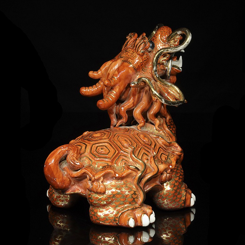 Dragón de porcelana decorativo, S.XX