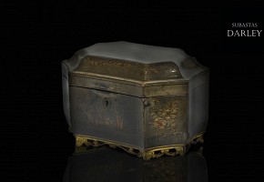 Lacquered and polychrome jewelry box, China, 20th century