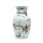 Jarrón de porcelana esmaltada, China, s.XX