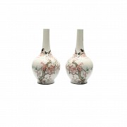 A pair of vases decorated with cherry tree branches, China, 19th century