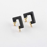 earrings natural onyx in 18k yellow gold