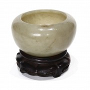 Jade vessel, Qing dynasty.