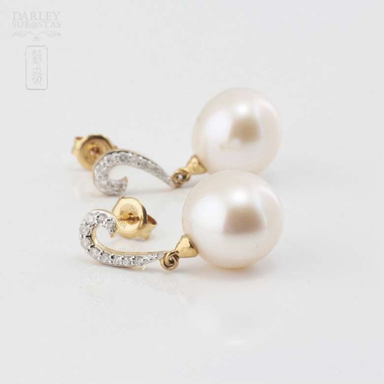 Bonitos pendientes con perla y diamantes - 1