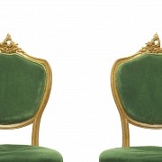 Seating furniture group upholstered in green velvet, 20th Century