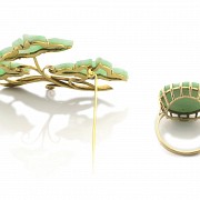 Set in 14k yellow gold with jade - 3
