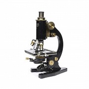 Microscopio A. Schellhammer Berlin NW21. - 2