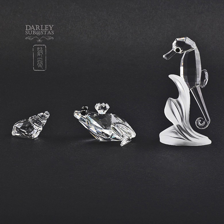 Set of three pieces of Swarovski, sea horse, conch and frog