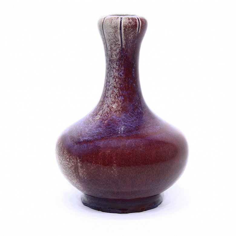 A flambé-glazed porcelain vase, China, 18th -19th century