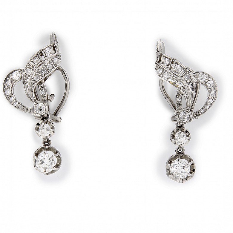 Platinum earrings with diamonds.