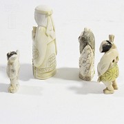 Lot four pieces of ivory - 4