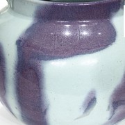 A Junyao glazed ware jar, Yuan dynasty (1279-1368)