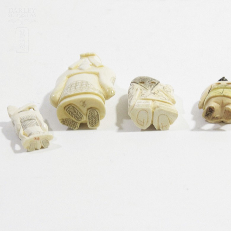 Lot four pieces of ivory - 7