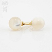 18k gold and pearl earrings Natural
