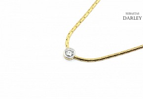 Necklace in 18k yellow gold and diamond.