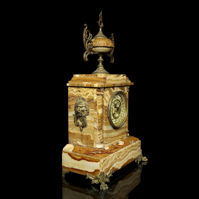 Egyptian onyx clock, Napoleon III, 19th c. - 3