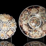 Dos platos de porcelana japonesa, Imari, S.XX - 7