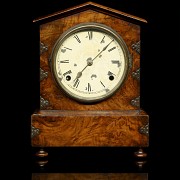English bracket clock, 19th - 20th century