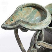 Jarra de vino de bronce arcaico, estilo Han
