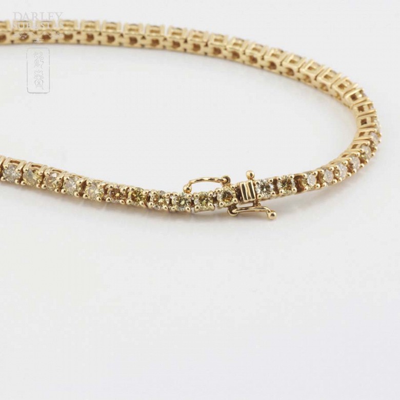 18k Gold Bracelet with Fancy Diamonds - 2