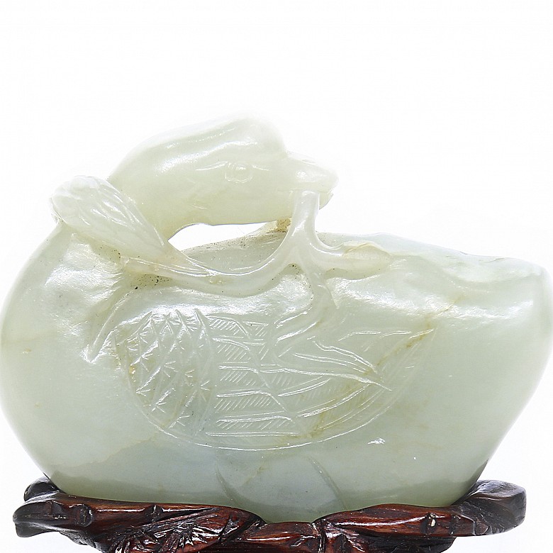 Jade duck with pedestal, China, Qing Dynasty (1644-1912)
