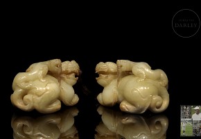 Pareja de colgantes de jade, dinastía Han