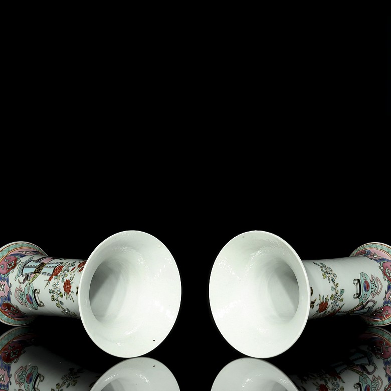 Pair of Chinese porcelain 