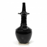 Ceramic jug with black glaze, Song style.