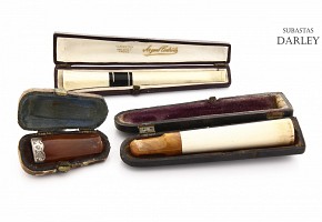 Lot of three mouthpieces, 19th century