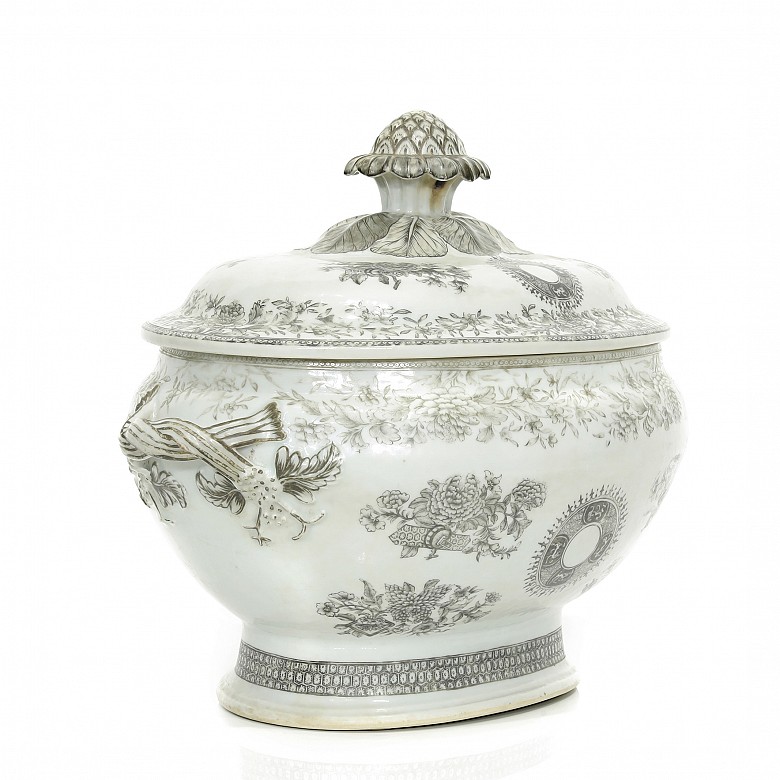 Gran sopera de porcelana esmaltada, dinastía Qing
