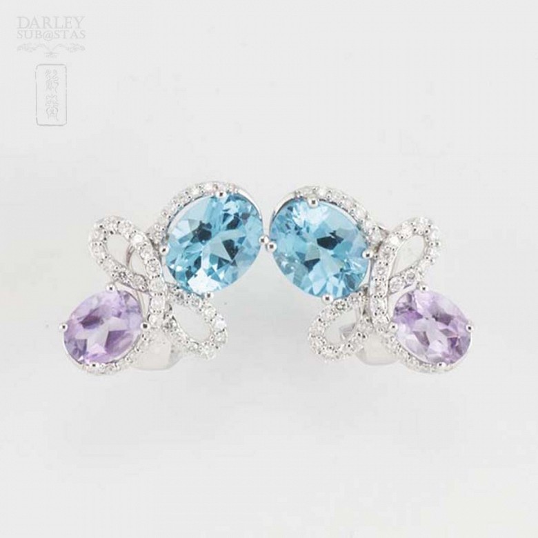 18K白金配紫蓝色晶石镶钻石戒指