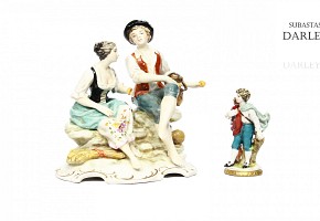 Dos figuras de porcelana VP Made in Spain, s.XX.