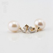 Bonitos pendientes con perla y diamantes