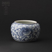 Chinese antique vase.