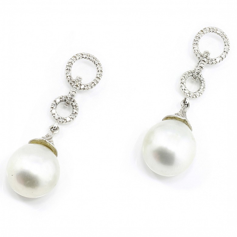Pendientes en oro blanco de 18k, con perla australiana y diamantes - 1